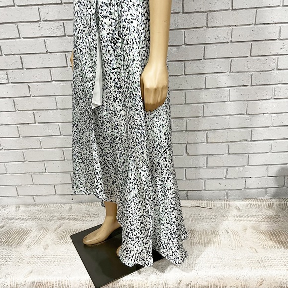 Club Monaco Women’s Spotted Dress - Picture 7 of 13